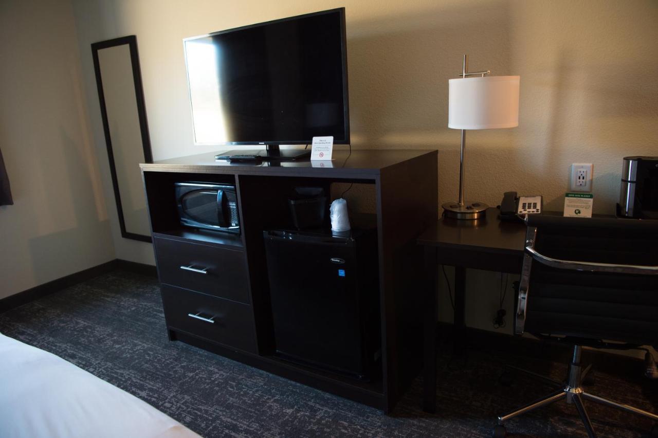 Cobblestone Inn & Suites - Forest City Esterno foto