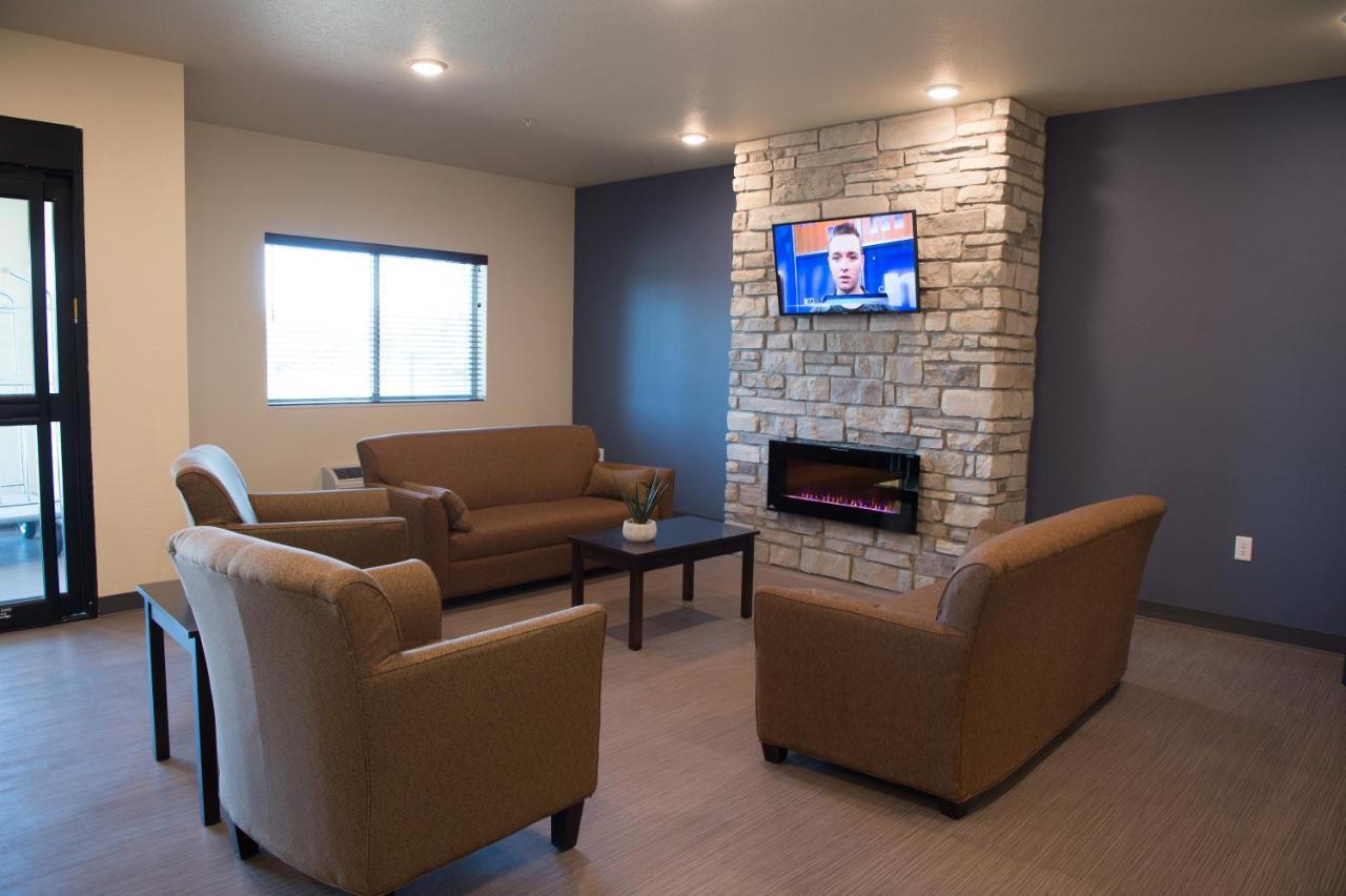Cobblestone Inn & Suites - Forest City Esterno foto
